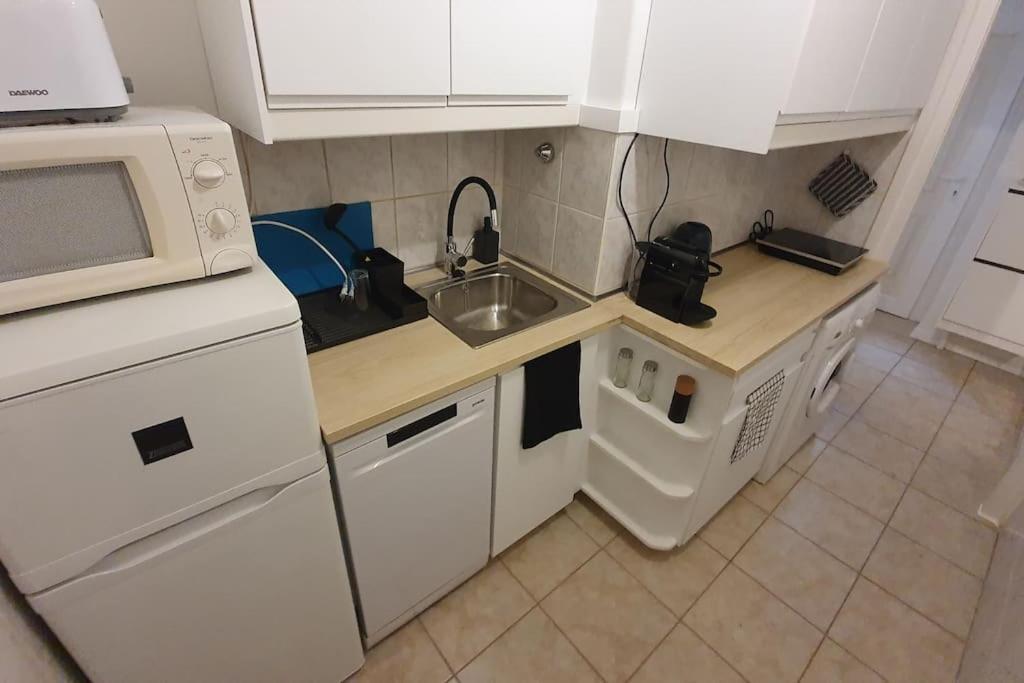 Violet Apartment With Air Condition Budapeszt Zewnętrze zdjęcie